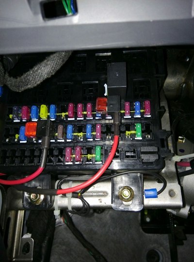 汽車保險(xiǎn)絲故障原因